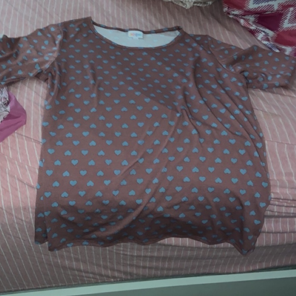 Lularoe GIGI 2xl hearts shirt